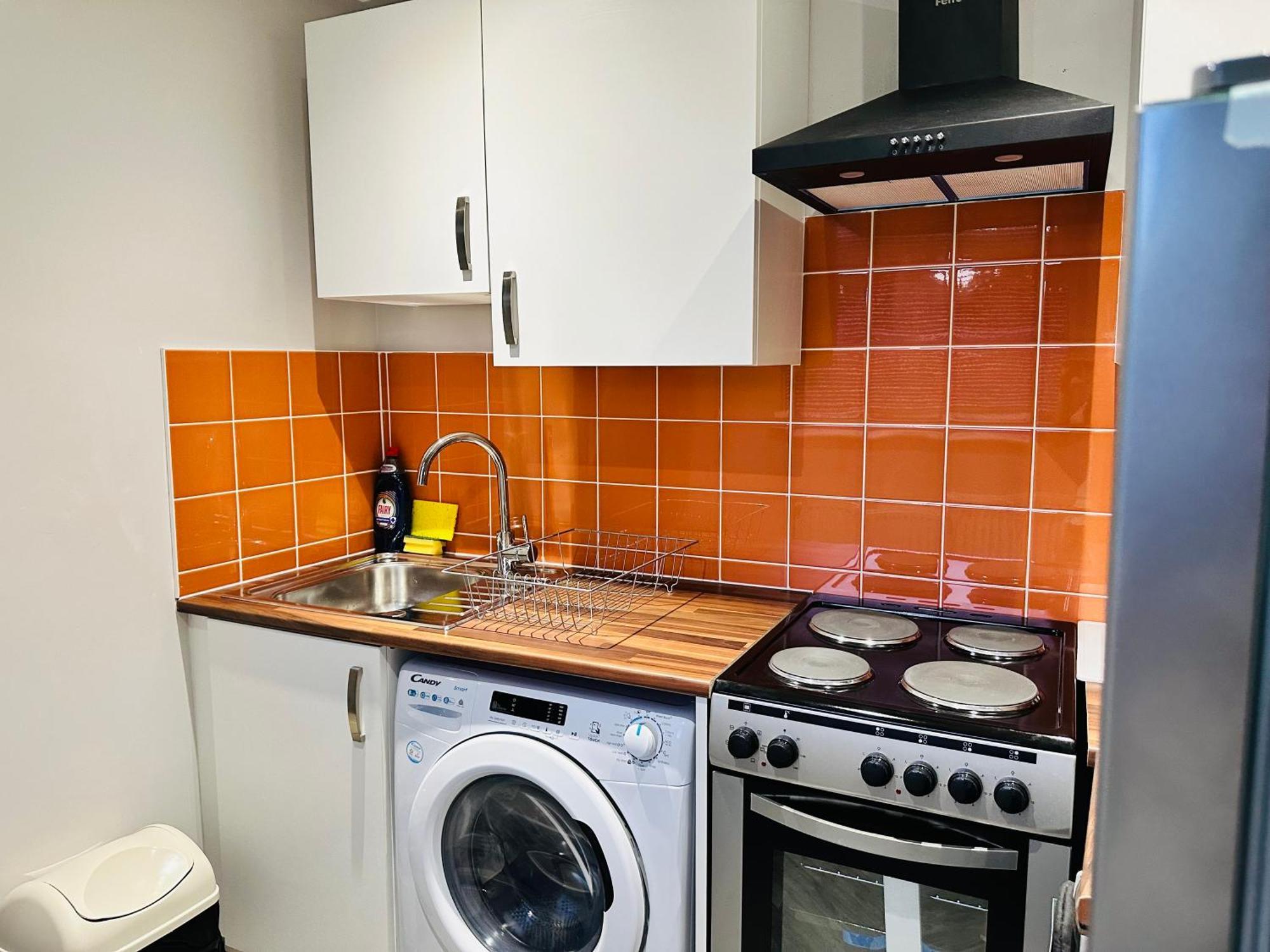 Comfy Studio Flat And Workspace Near Ashton-U-Lyne Station Stalybridge Exterior photo